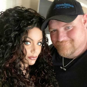 Meet your Posher, Robin